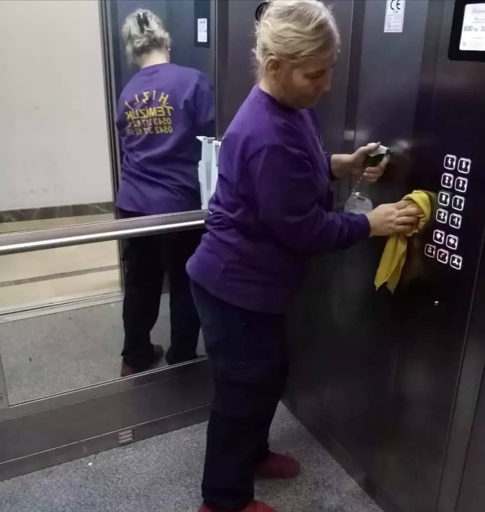 Asansör Temizliği Asansör Temizliği